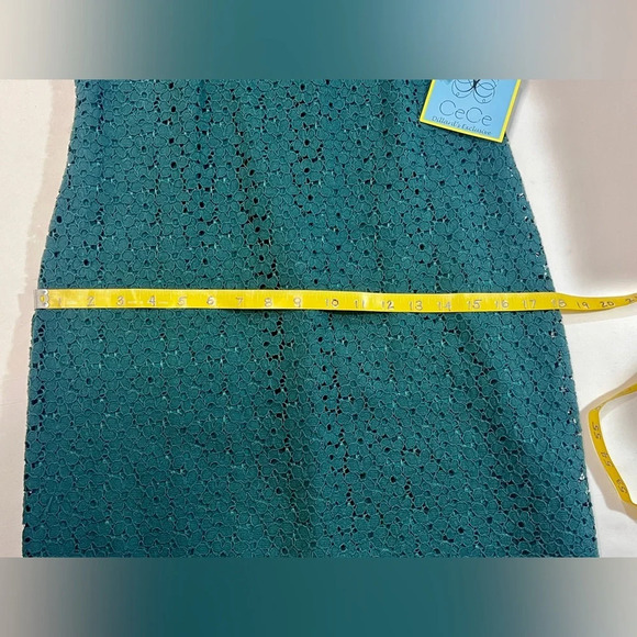 CECE Hunter green lace mini dress size 4. - Picture 12 of 13